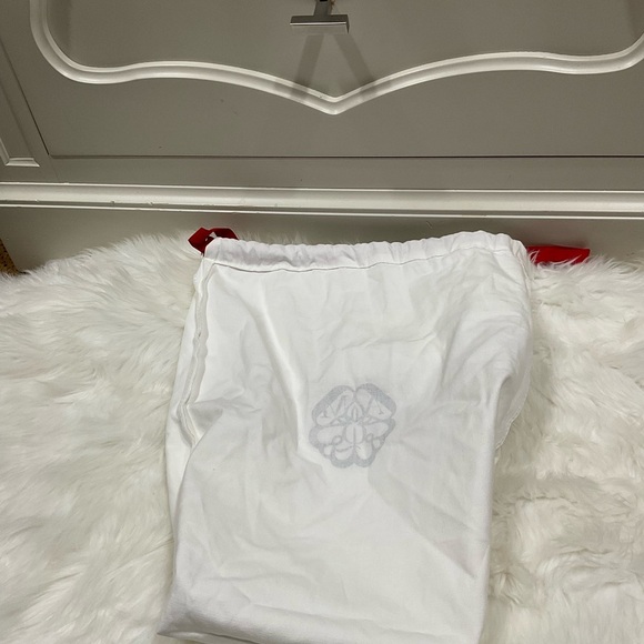 Double sided Alexander McQueen White Bag with Red Accents - Picture 7 of 8